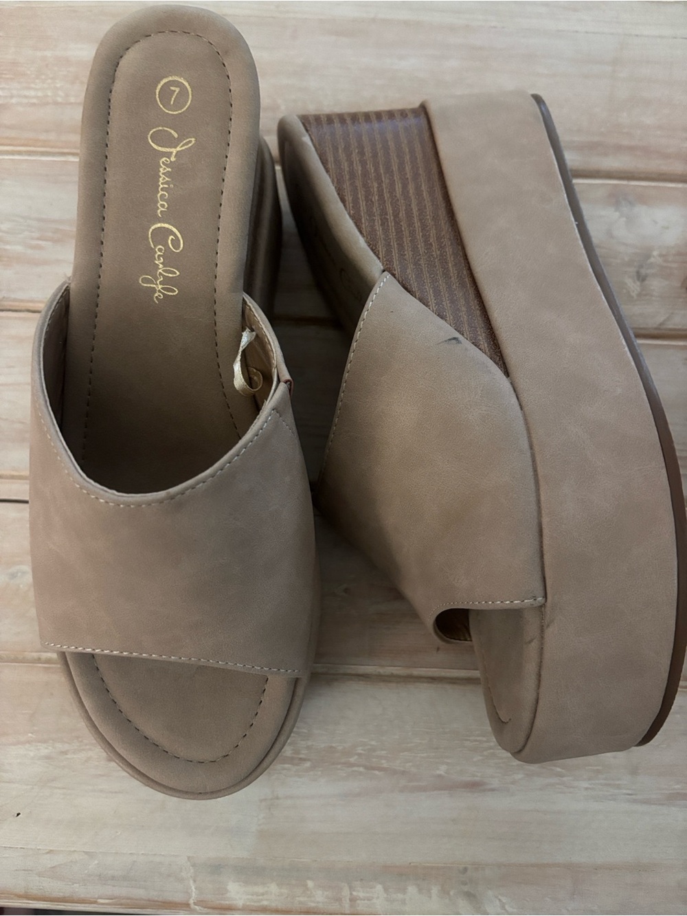 Jessica Carlyle Nude Tan Platform Slide Sandals size 7 - Picture 2 of 6